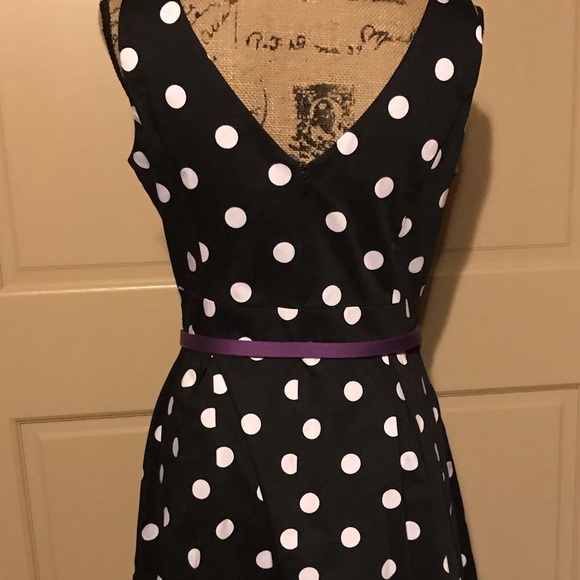 🌺White House Black Market Dress - Picture 3 of 8